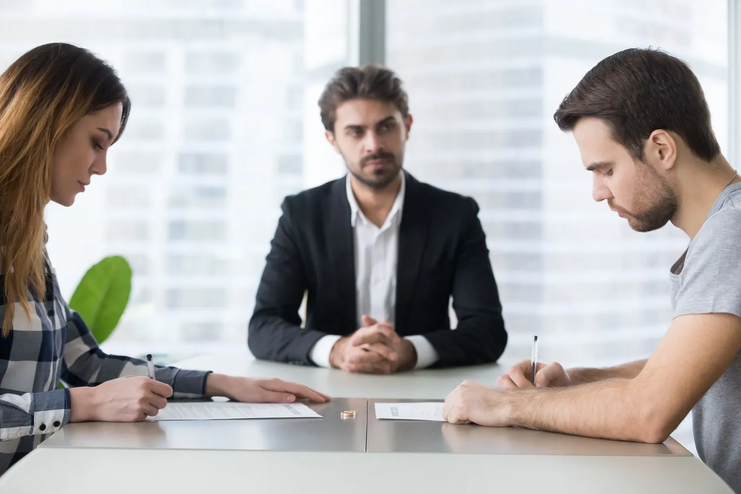 How EH Mediation Guides Couples Toward Fair and Balanced Outcomes Epping